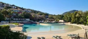 Les restanques du Golfe de SAINT TROPEZ, - LʼAvelan