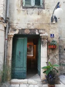 Apartman R&R,3 room apartman in the center Šibenik 