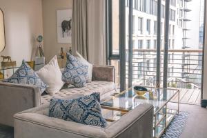 Raphael penthouse 205