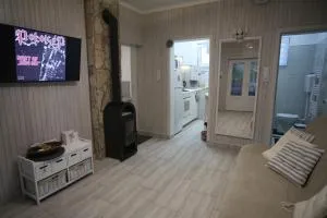 Lakilak pihenőház a Holt-Tisza partján, termálfürdőnél, Lakitelek - 基什孔弗莱吉哈佐