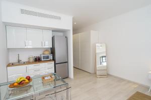 My Crown Suite, Hydra port