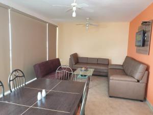 Tonsupa-Edificio MIRASOL