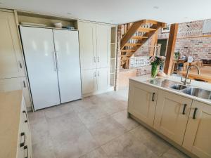 Deerclose West Farmhouse