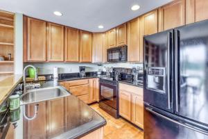 Mountainside resort H201