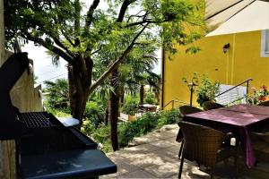 Apartments and Rooms Vila Irma 