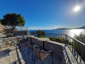 Apartments Mitrovići Miločer