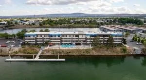 Clover Island Inn - والا والا