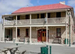 Dunstan House - Earnscleugh