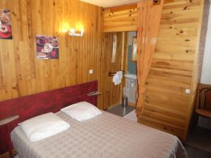 Hotels eTANIT ! Parking VelO, Etape Bicycle - 1mn a toute Connection Bus,Train et Aeroport - Calme Plein Centre de Beziers pour visiter,manger - Chambres Climatisees, Spacieuses Amenagees pour Singles, Couple, et ou Familles - Consigne et Petit Dej en plus : photos des chambres