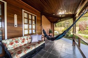 Campos do Jordão Intimista com lareira, churrasqueira e vista fantástica