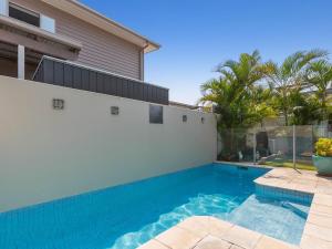 Casuarina Dreaming Townhouse with Pool