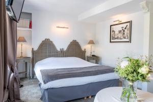 Hotels Logis - Hotel De La Mairie : photos des chambres