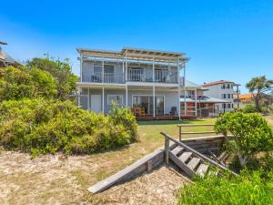 Sandpiper Beachfront House - Hastings Point