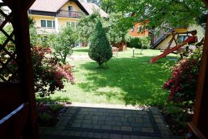 Pokoje Gościnne "Adam"