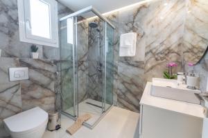 Elesya Luxury Apartment