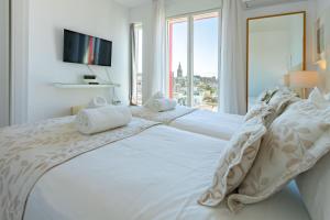 San Pablo Deluxe Suite by Valcambre