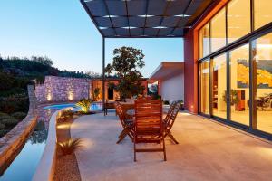 Villa The Longhouse- Pool-Sauna-Gym- Panormaic Seaview