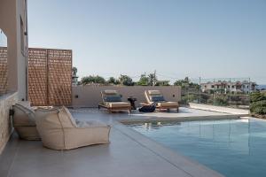 Holiday Kokomo Thea Villa with Private Pool, close to beach