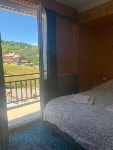 Hotels Hotel l'Equipe : Chambre Quadruple avec Balcon 