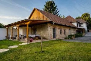 Myrtus Borbár és Vendégház - 陶尔曹尔