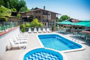 Семеен Хотел Свети Георги - فونيشتا فودا