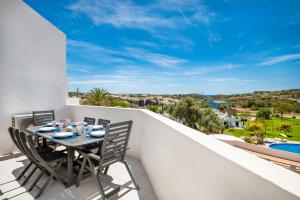 Albufeira Family Holidays with Pool View