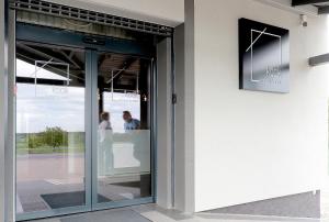 Kook Hotel & Rest
