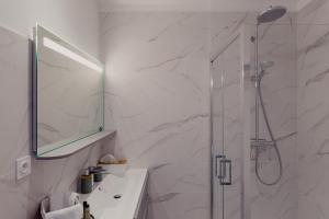 VILLA DES CHENES-Adult only