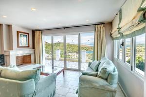 Agios Stefanos Bay - Villa Maria