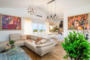 Sea Sparkle 2 Luxury Apartment