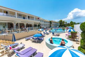 Roseland Hotel