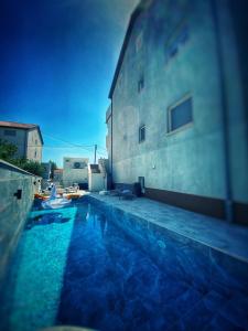 Apartment Villa Rina- Heated salt water Pool