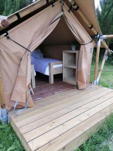 Tentes de luxe FERME DU CAROIRE : photos des chambres