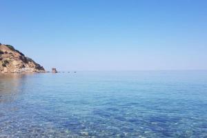 House by the sea img15