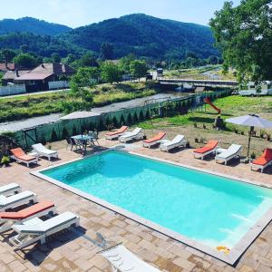 Casa Artemis-jacuzzi și piscină