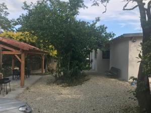 Maisons de vacances Maison avec jardin dans village : photos des chambres