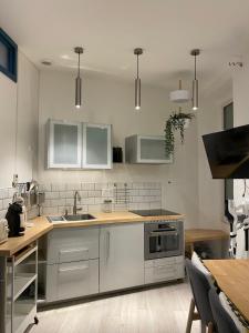 Appartements MRTN APARTMENTS Studio & Suites - Aix-les-Bains, hypercentre : photos des chambres