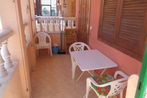 Torrevieja : Appart 1st floor with pool view