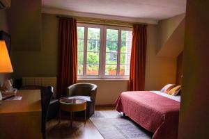 Deluxe Double Room with Bath room in Hotel Prins van Oranje