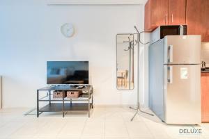 Calm Studio at Lake View Tower JLT by Deluxe Holiday Homes