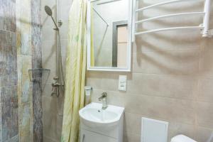 Смарт квартира біля ЖД вокзалу на Городоцькій 149