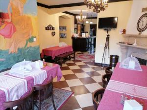 Chalet Zolota Pidkova & River