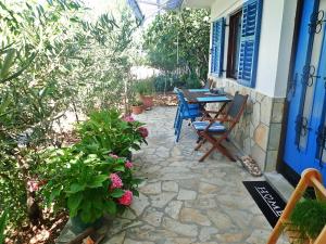 Studio MARE -30 m from a lonely beach 