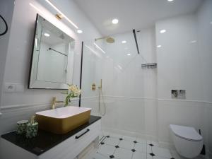 Luksusowe Apartamenty Bursztynowy Las ,,Leśny Poranek z ogrodem i widokiem na las Ustka