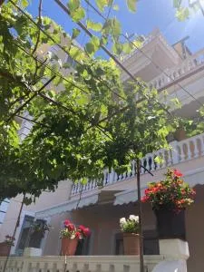 Himara Apartments - 贾尔