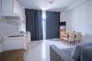 Apartments Manuela - Baška Voda