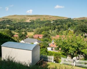 Hilltop Hut