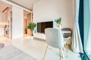 Exquisite 1BR at The Address Residences in JBR by Deluxe Holiday Homes