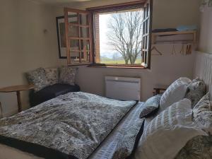 Sejours a la ferme Ferme Auberge Linossier : Chambre Double - Vue sur Montagne