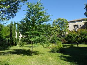 B&B / Chambres d'hotes Logis des Magnans -Les terrasses du Coutach - : photos des chambres